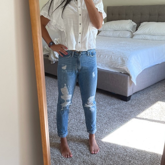 Boutique Distressed Boyfriend Jeans - Picture 4 of 4